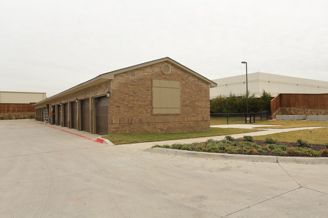 Evergreen at Arbor Hills in Carrollton, TX - Building Photo - Building Photo