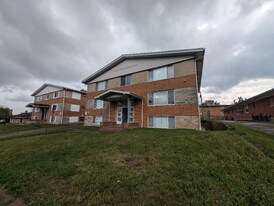 110 Cromwell Pl in Dayton, OH - Building Photo