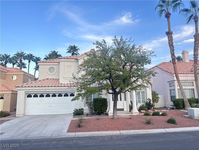 2424 Shady Vista Dr in Las Vegas, NV - Building Photo - Building Photo