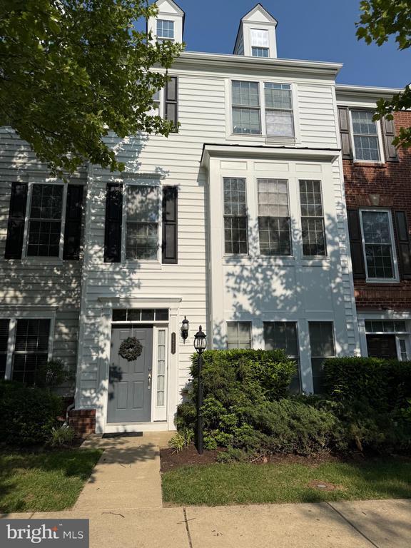 14855 Potomac Branch Dr