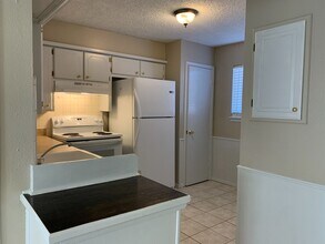 1412 Jerry D Carroll Dr in Norman, OK - Building Photo - Building Photo