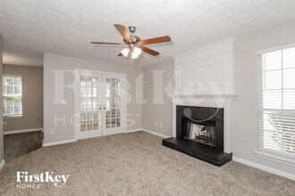 8124 Valley Ridge Dr in Union City, GA - Building Photo - Building Photo