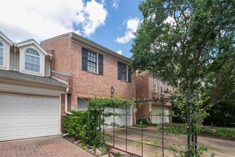 2014 McDuffie St in Houston, TX - Building Photo - Building Photo