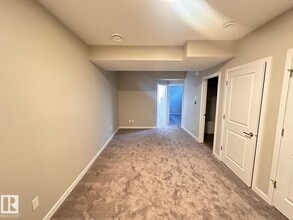 8668 Edgemont Link NW in Edmonton, AB - Building Photo - Building Photo