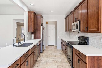 19440 N 33rd Pl in Phoenix, AZ - Building Photo - Building Photo