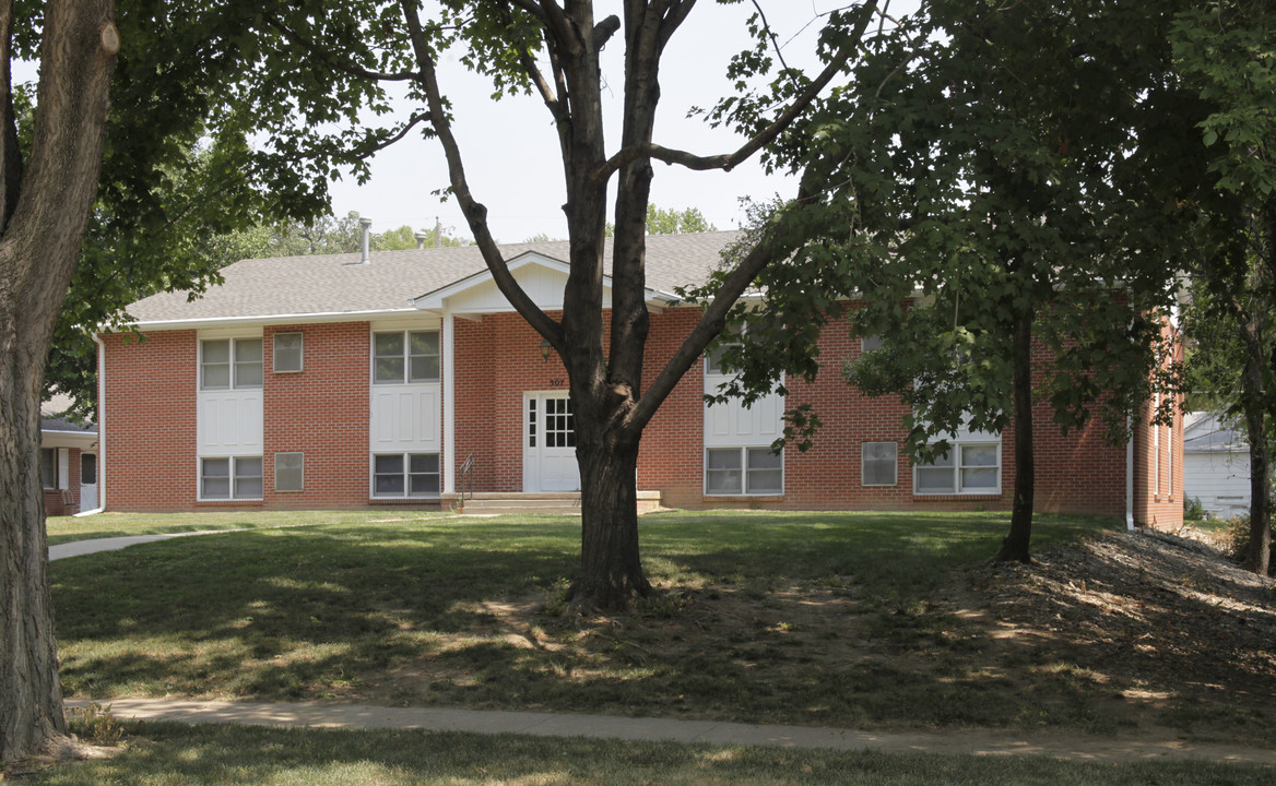 Shade Tree Apartments in Glenwood, IA - Building Photo