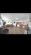 453 N Newcomb St in Porterville, CA - Building Photo - Building Photo