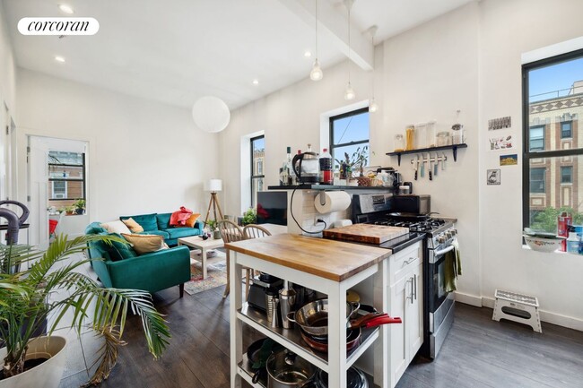 property at 1684 Woodbine St