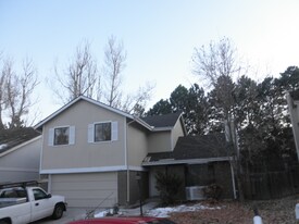 6338 S Emporia Cir in Centennial, CO - Building Photo