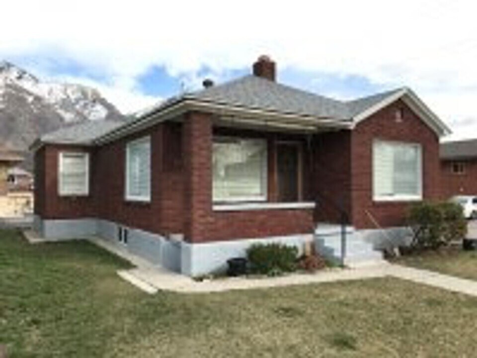 380 N 200 E in Provo, UT - Building Photo
