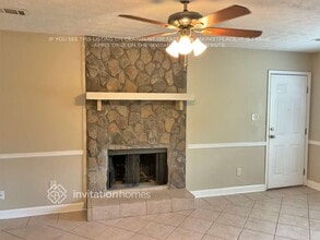 2381 Cedar Dr in Lawrenceville, GA - Foto de edificio - Building Photo