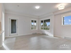 33886 Pine St in Abbotsford, BC - Building Photo - Building Photo