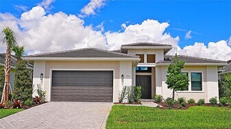 9124 Bernini Pl in Sarasota, FL - Building Photo