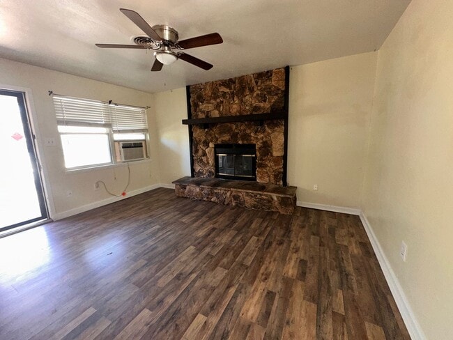 605 S 1st St in Copperas Cove, TX - Building Photo - Building Photo