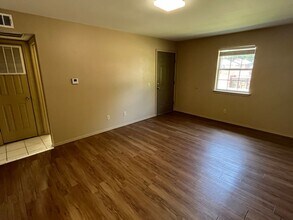 200 E K St in Russellville, AR - Building Photo - Building Photo