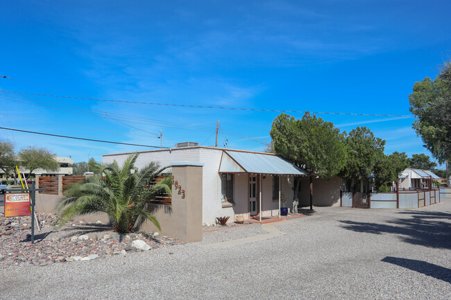 1923 E Copper St in Tucson, AZ - Building Photo - Building Photo