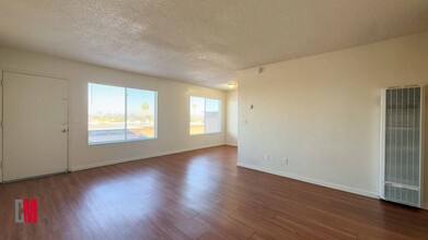 3847 Franklin Avenue in San Diego, CA - Building Photo - Interior Photo