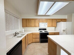 8328 Olive Canyon Dr in Las Vegas, NV - Building Photo - Building Photo