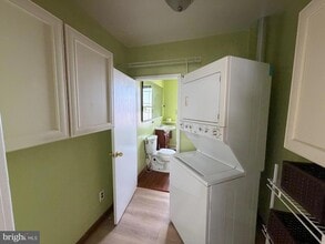 781 Paulsboro Rd in Swedesboro, NJ - Foto de edificio - Building Photo