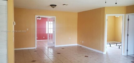 131 SE Serenata Ct in Port St. Lucie, FL - Building Photo - Building Photo
