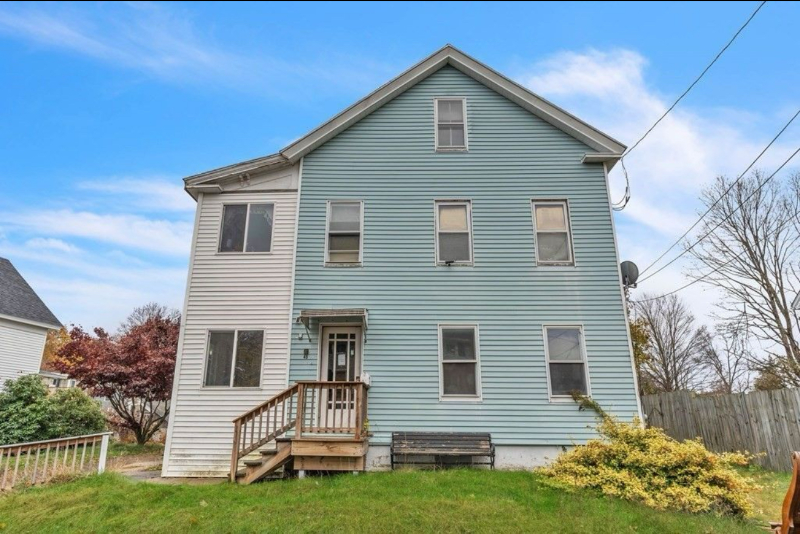 45 Church St-Unit -2 in Spencer, MA - Building Photo