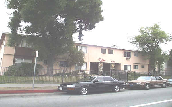 Fulton III Apartments in North Hollywood, CA - Building Photo - Building Photo