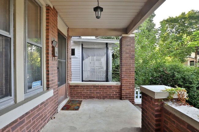 214 E Patterson Ave in Columbus, OH - Building Photo - Building Photo