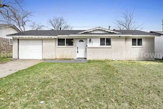 property at 2801 Plaza St