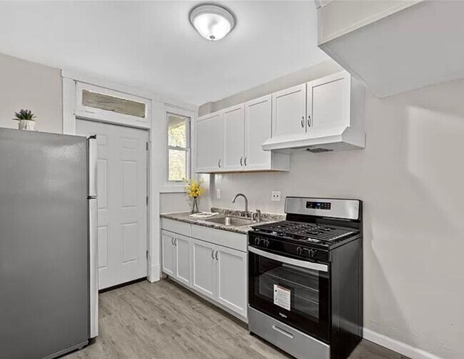 2905 Glendale Ave in Pittsburgh, PA - Building Photo - Building Photo