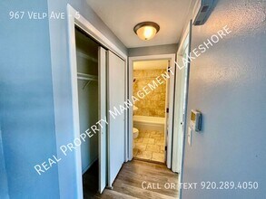 967 Velp Ave in Green Bay, WI - Building Photo - Building Photo