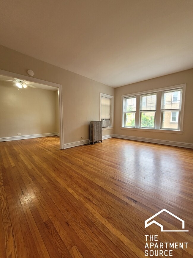 916 Reba Pl, Unit 830 Reba Pl 3N