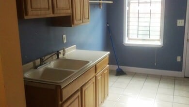 331 Point St in Camden, NJ - Building Photo - Building Photo