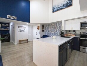 1160 Wildwood Lakes Blvd, Unit 304 in Naples, FL - Building Photo - Building Photo