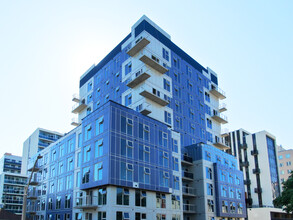 256 Lester St in Waterloo, ON - Foto de edificio - Building Photo