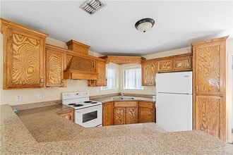 13 Sheraton Ave in Pharr, TX - Building Photo - Building Photo
