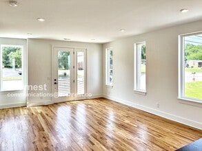 2206 Buena Vista Pike in Nashville, TN - Building Photo - Building Photo