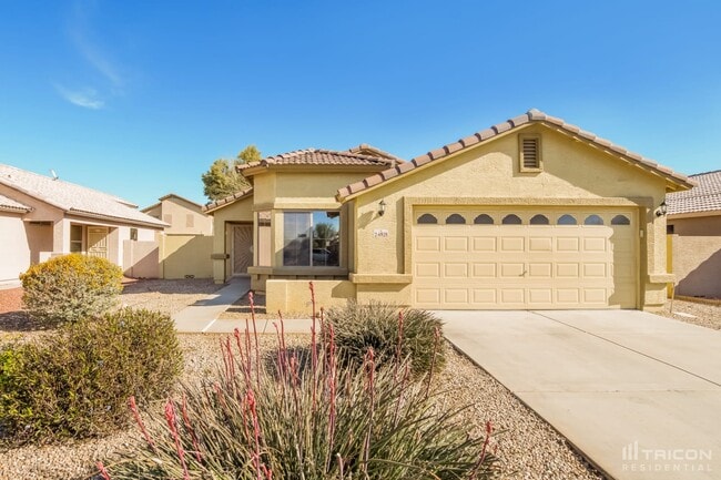 property at 24818 W Huntington Dr