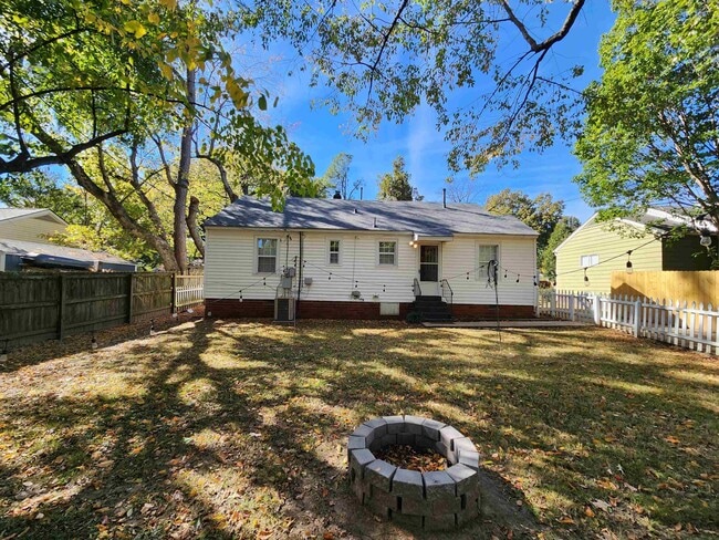 508 Meade Cir in Memphis, TN - Building Photo - Building Photo
