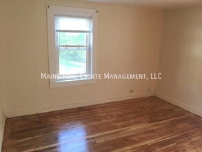 35a Coldbrook Rd in Hampden, ME - Building Photo - Building Photo