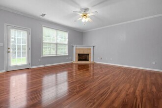 2422 Temple View Dr in Snellville, GA - Building Photo - Building Photo