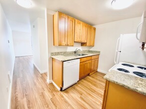 515 East Denny Apartments in Seattle, WA - Building Photo - Interior Photo