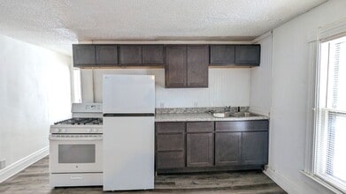 2516 5th St in Muskegon Heights, MI - Building Photo - Building Photo