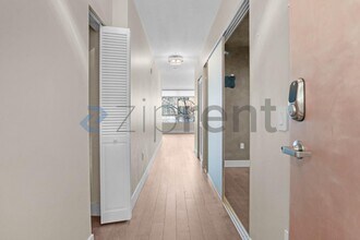 530 Broadway E in Seattle, WA - Building Photo - Building Photo