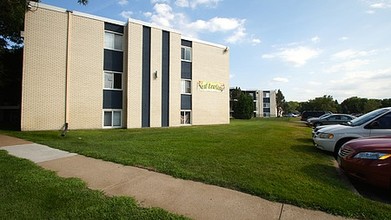 River Park Crossing in Fridley, MN - Building Photo - Building Photo