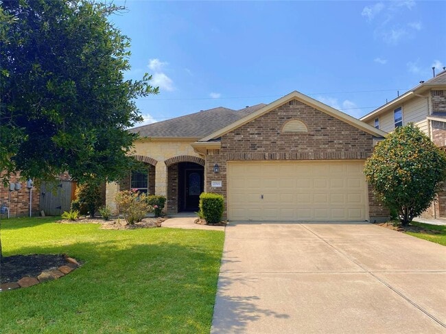 property at 27519 Gracefield Ln