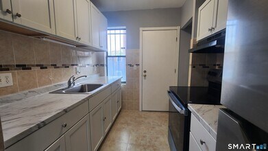 16-20-20 Townley St in Hartford, CT - Building Photo - Building Photo