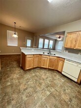 7535 Park Bend Ln in Pasadena, TX - Building Photo - Building Photo