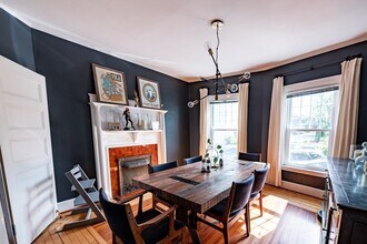 4 Highland Terrace in Newton, MA - Building Photo - Building Photo