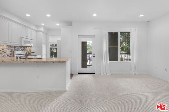 property at 6020 S Seabluff Dr