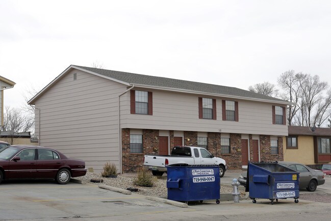 16 Montebello Rd